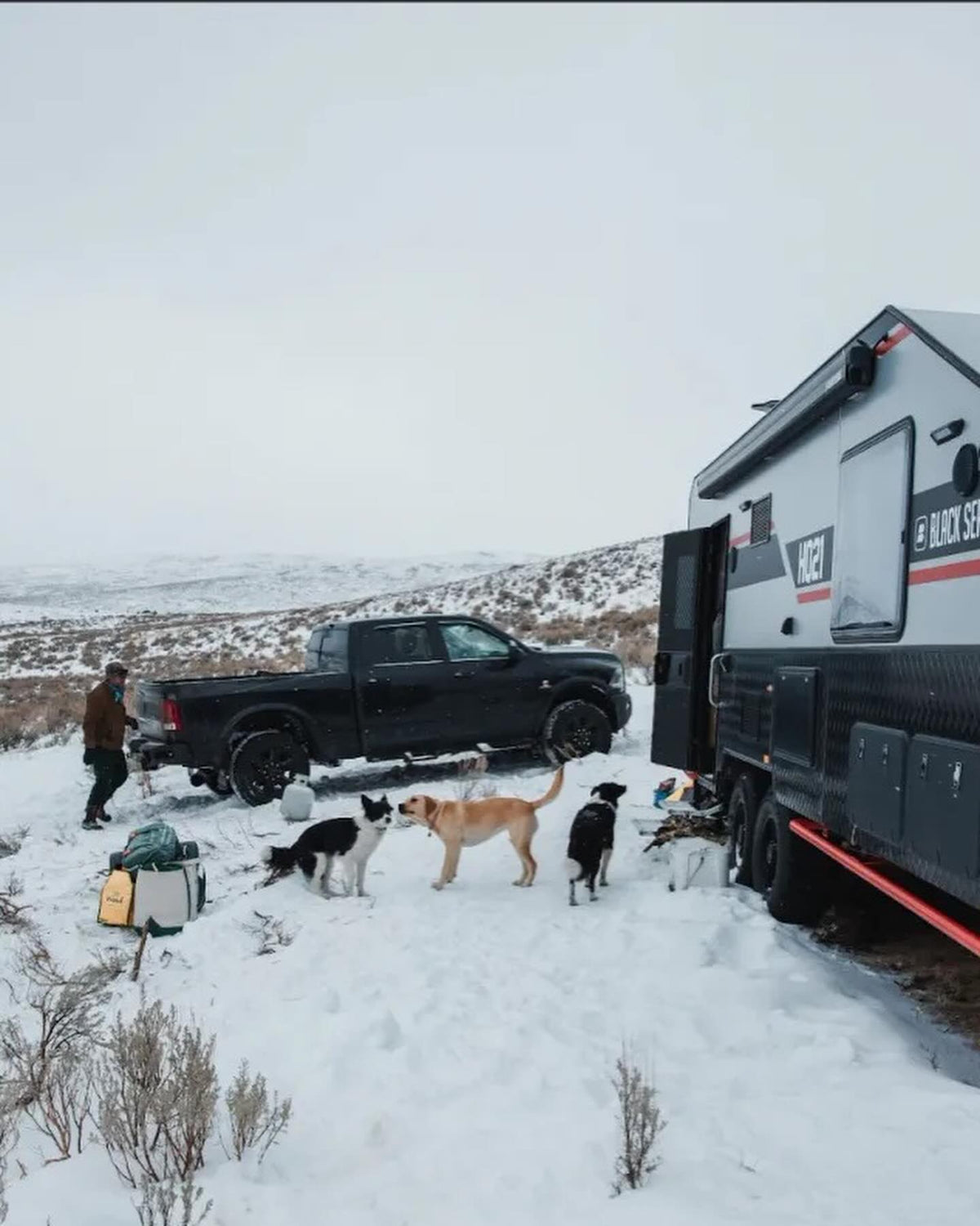 RV winterization skirting and insulated door cover