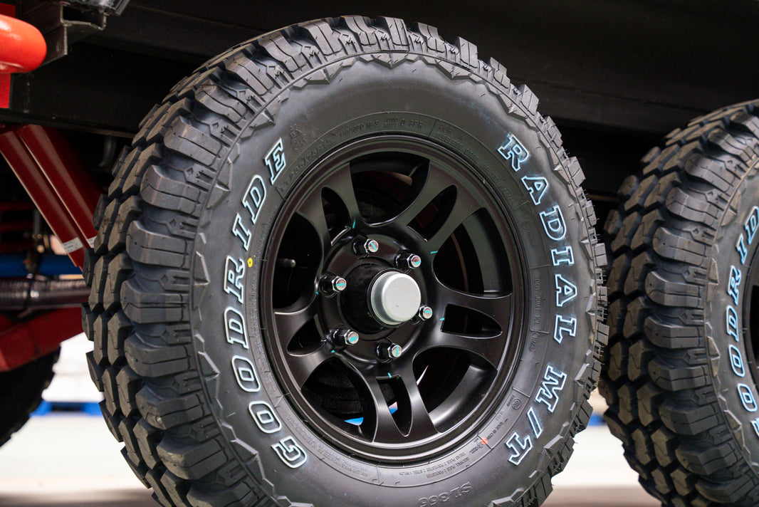 Black Series 15 inch all terrain tire 235 75R15 - view 2