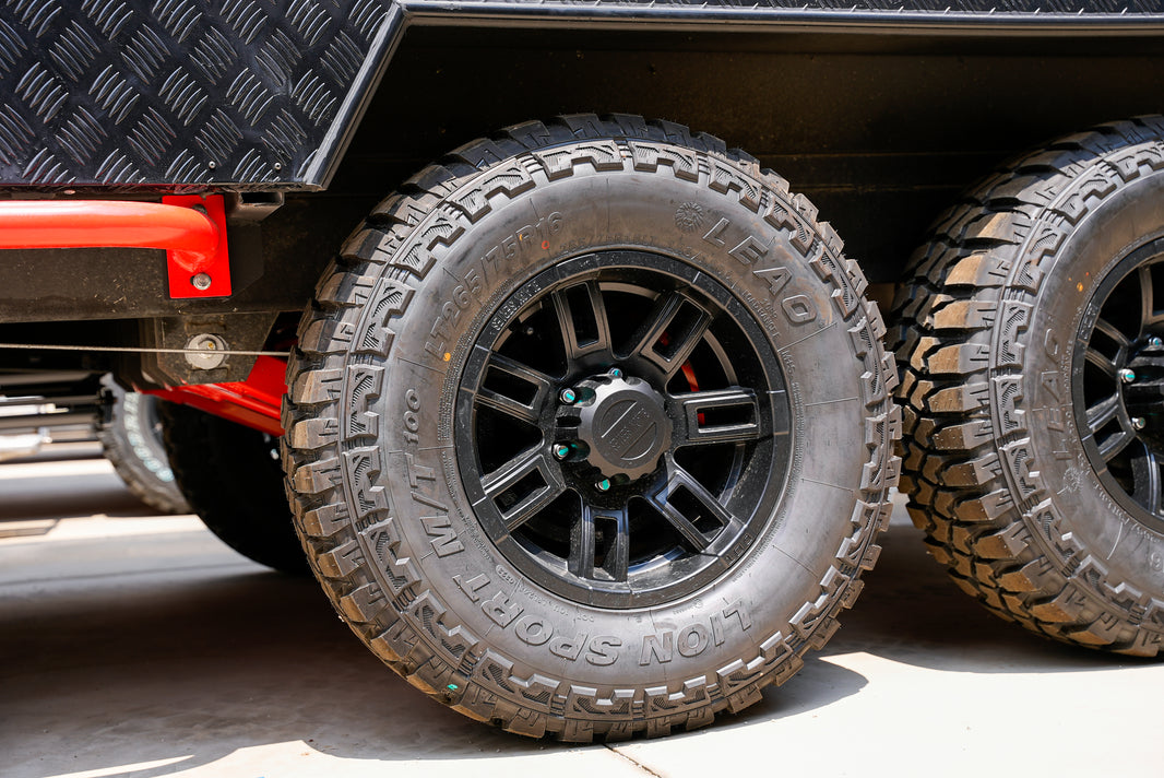 Black Series 16 inch mud terrain tire 265 75R16 - view 2
