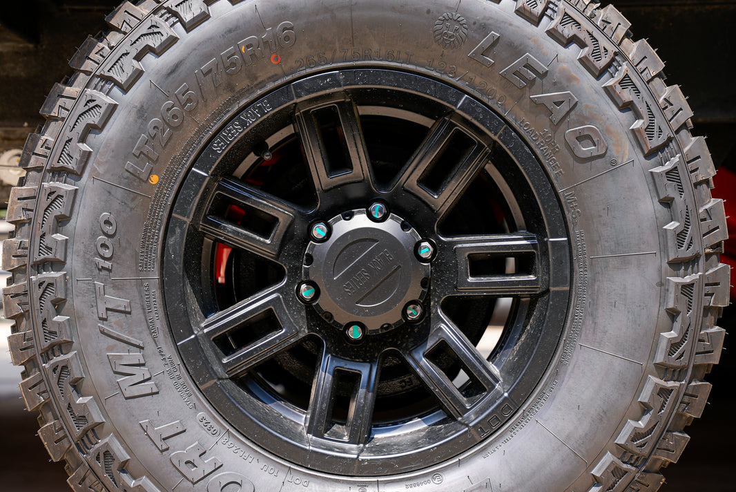 Black Series 16 inch all terrain tire 265 75R16 - view 2