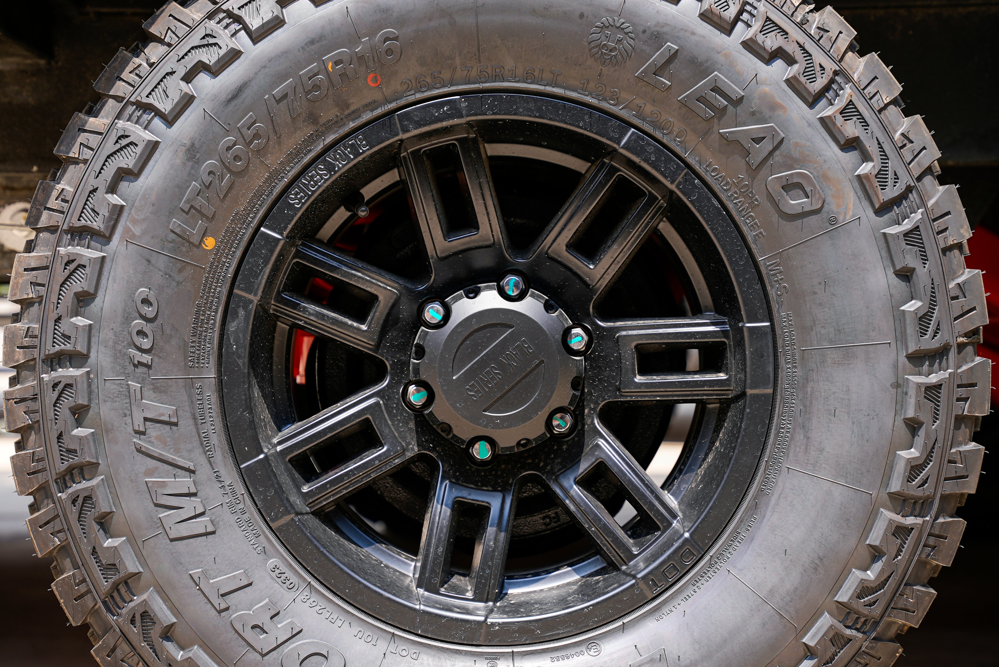 16inch Off-road Tires 265 75 R16