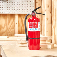 Rechargeable fire extinguisher