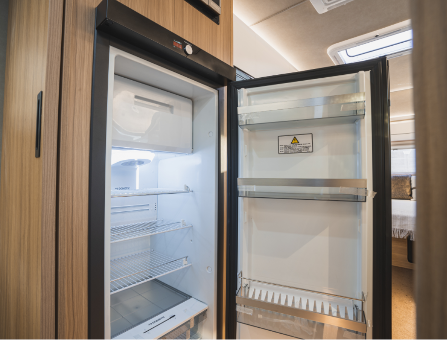 Black Series HQ17 OEM two door refrigerator - view 2
