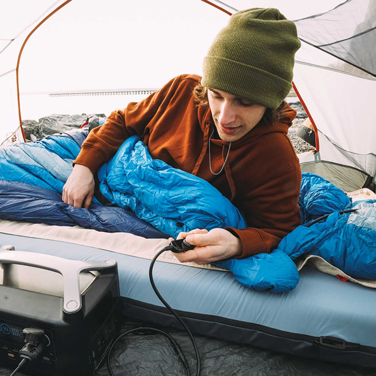 Ignik Flipside 12V heated bed cover for one person