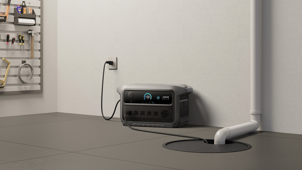 Anker SOLIX C2000 Gen 2 2,048Wh portable power station - view 8