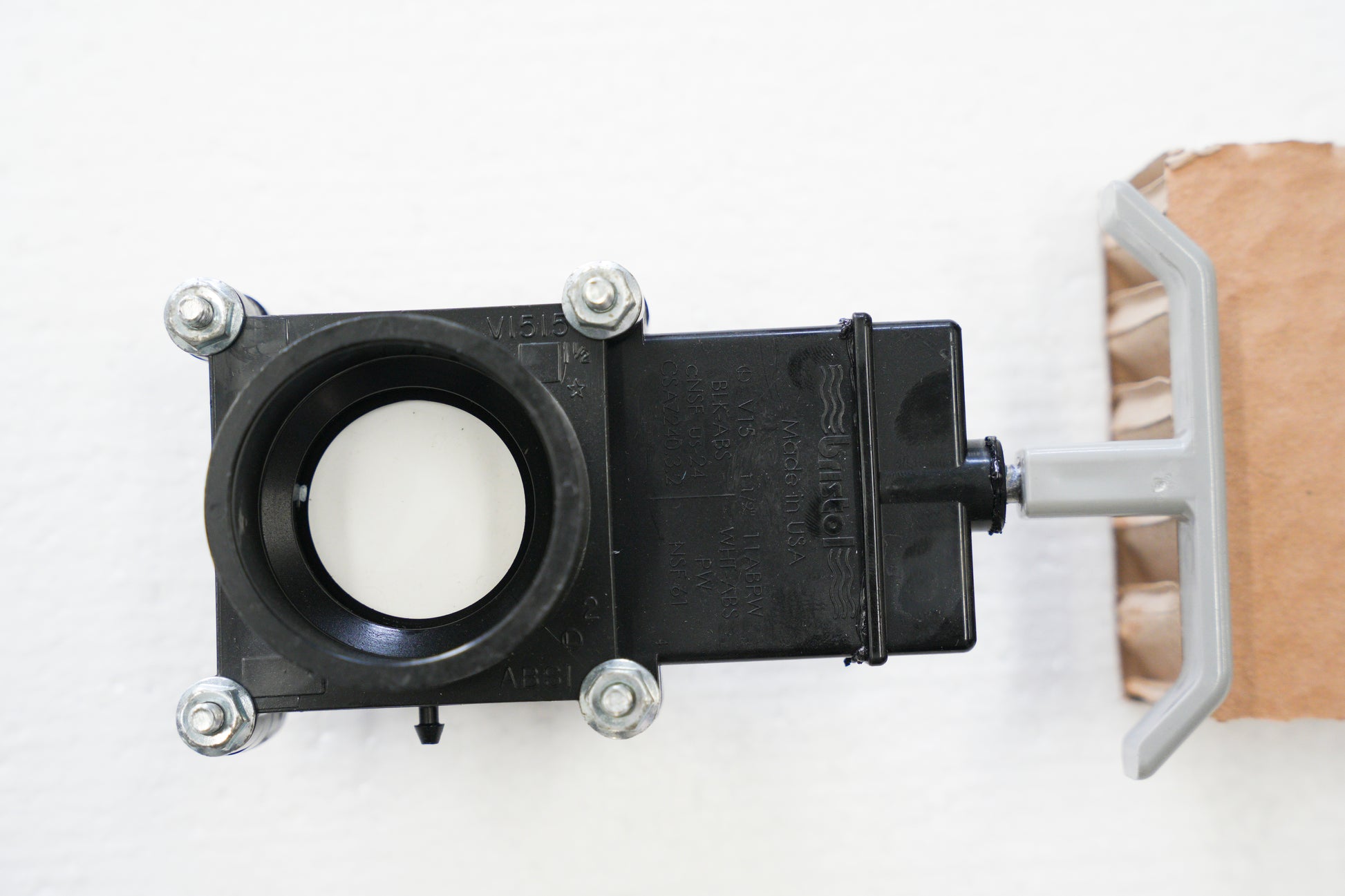 Tank drain valve