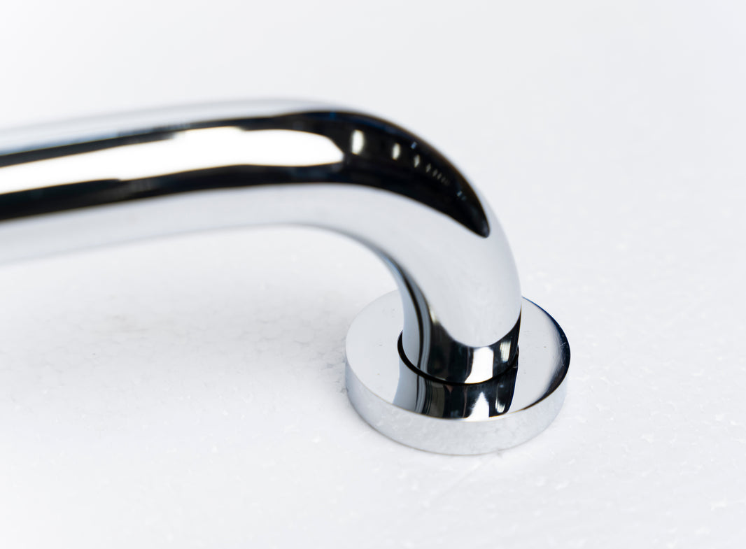 Chrome entry door grab handle with round mounting base