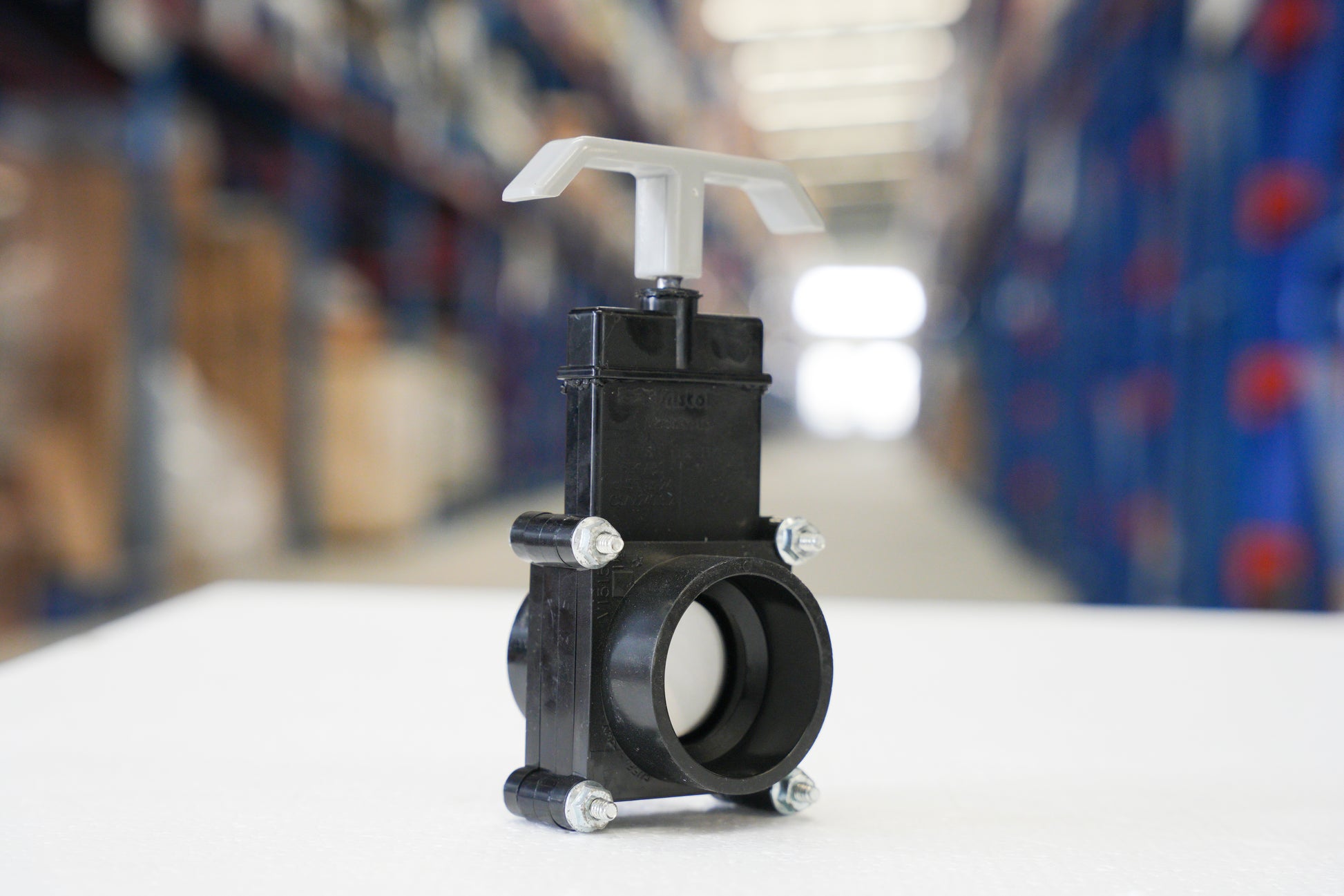 Tank drain valve