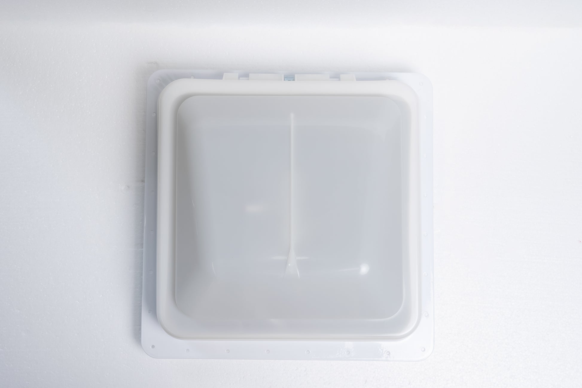 Basic Bathroom Fan with LED Light - 12v