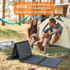 Folding solar panel