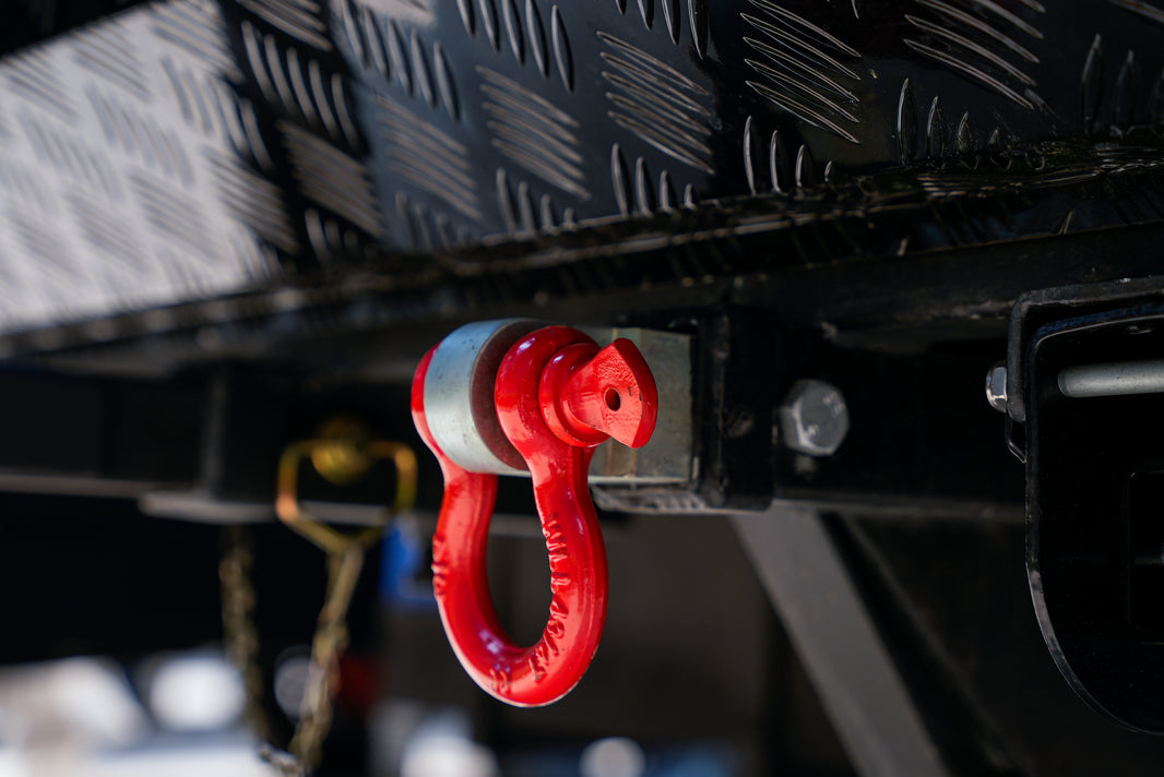 3/4" D-Ring Bow Shackle 4.75T WLL, Off-Road Recovery Shackle – RV Parts Giant