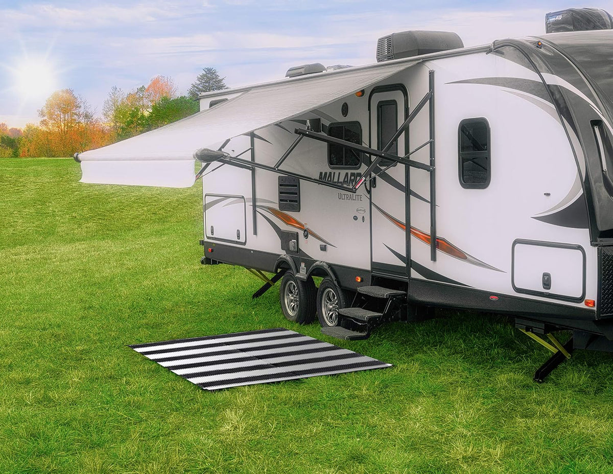 Camco Reversible Outdoor Mat, Charcoal Stripe, 6' x 9' - view 2