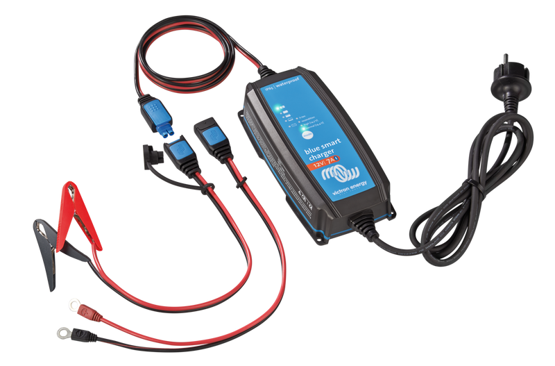 Victron Energy - Blue Smart IP65 Charger + DC connector - 120V | 1 output, natural convection cooling. With NEMA 1-15P plug