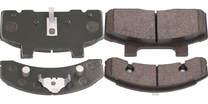 DeeMaxx Semi-Metallic Disc Brake Pad for 7,000 to 8,000lb Axle. Slotted and Chamfered D215 1 Axle Set (CALP-7-8K-PAD-SM)