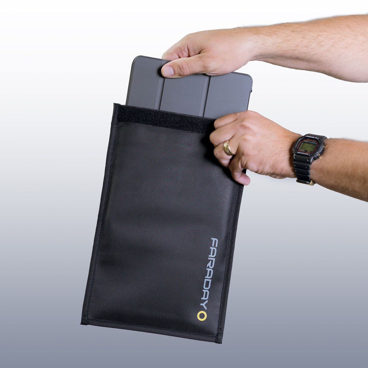 Faraday Defense JACKET XL Faraday Bag 7.5" x 10", Tablet - photo 2