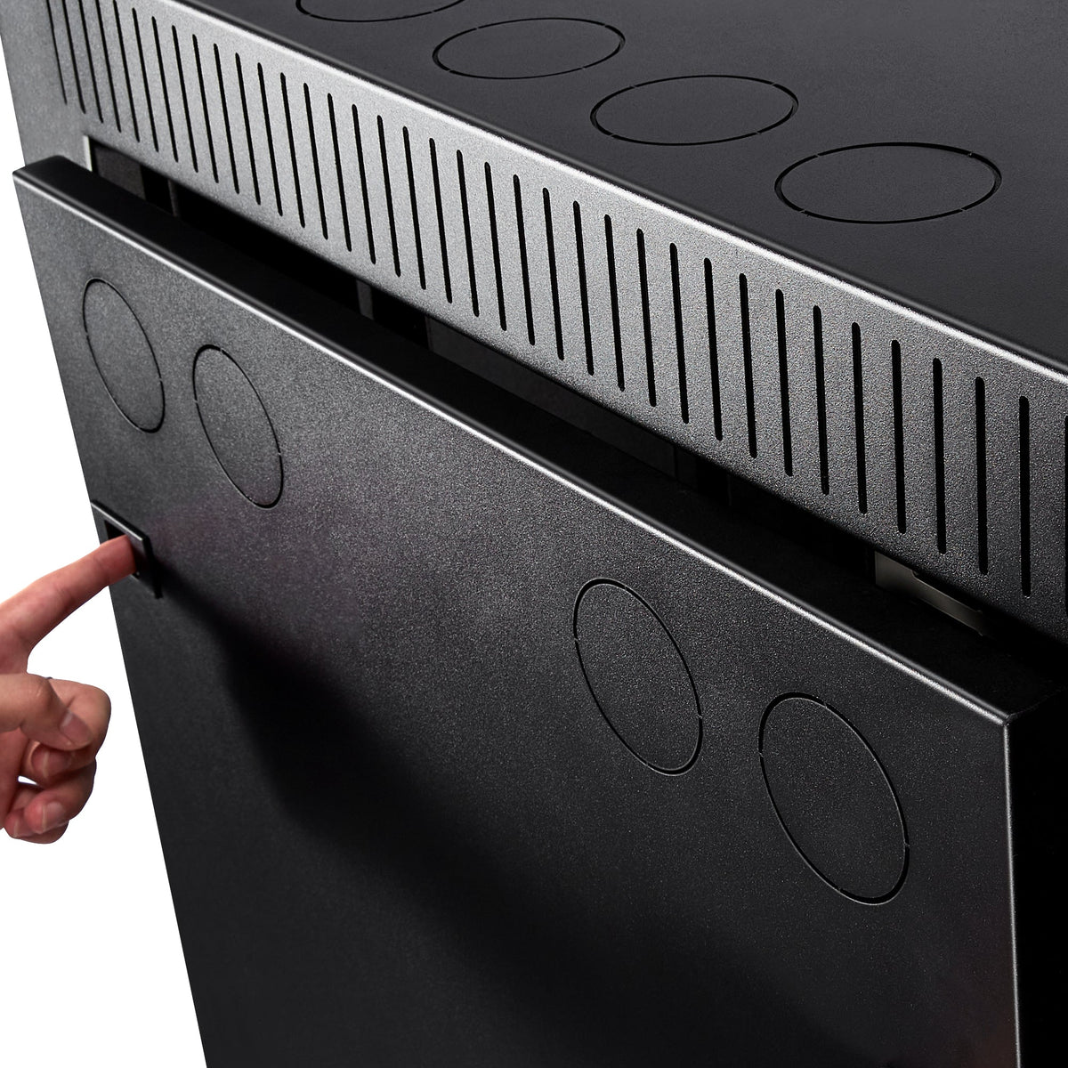 Rich Solar Battery Server Rack for ALPHA 5 PRO 6-Slot Enclosed Battery Cabinet