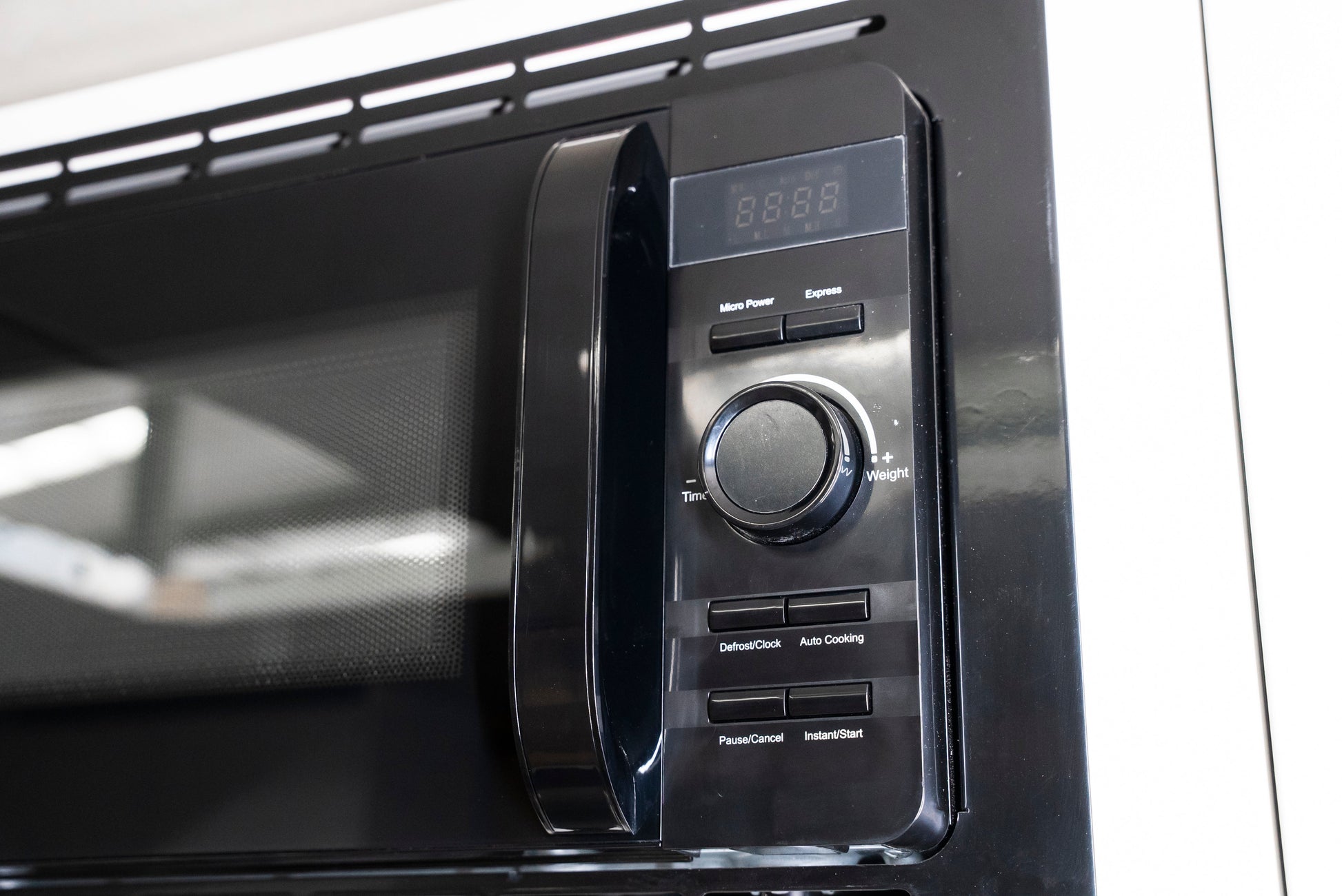 Compact 20L 700W microwave oven included in the RV appliance bundle