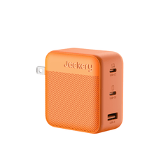 Jackery 102W GaN 3-port fast charger