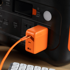 Jackery 102W GaN 3-port fast charger