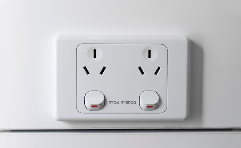12v Plug