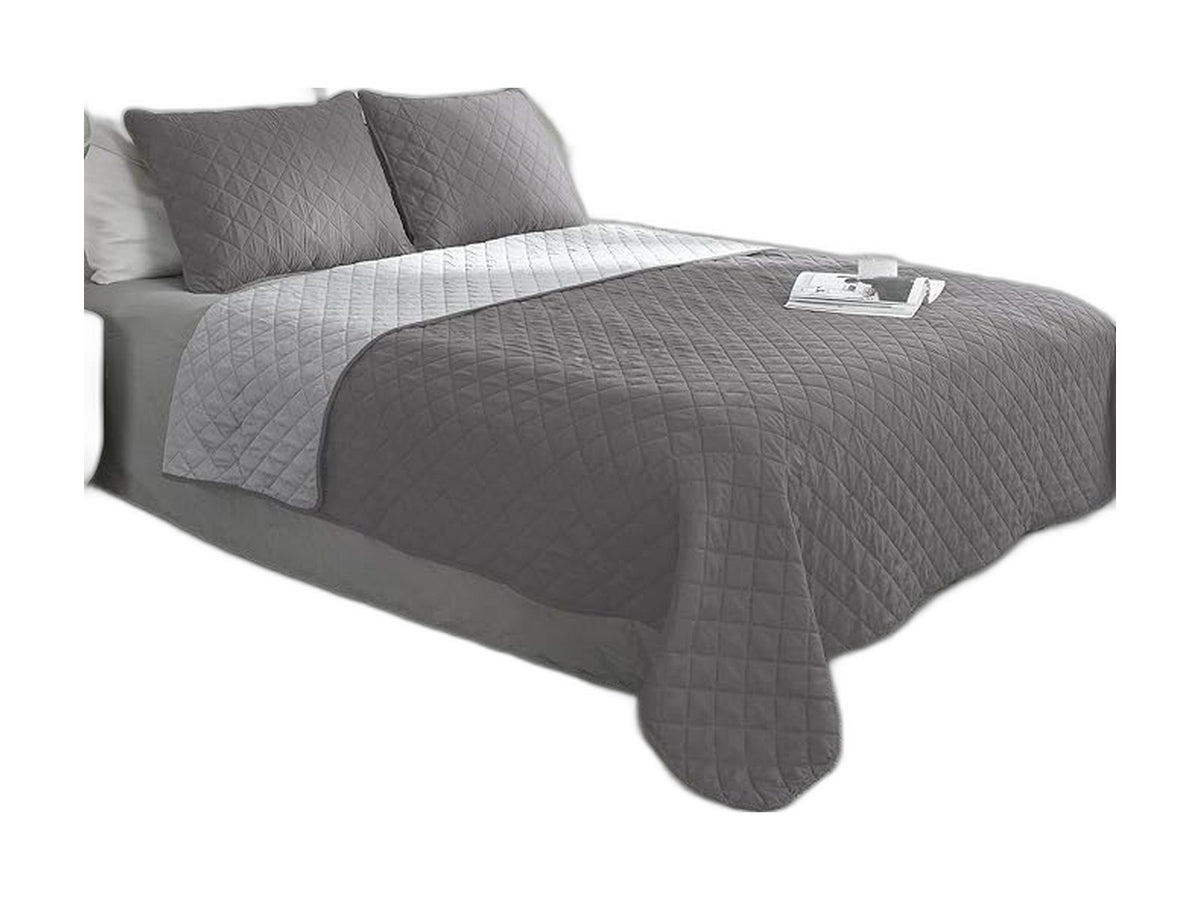 Reversible quilt set full queen 3 piece