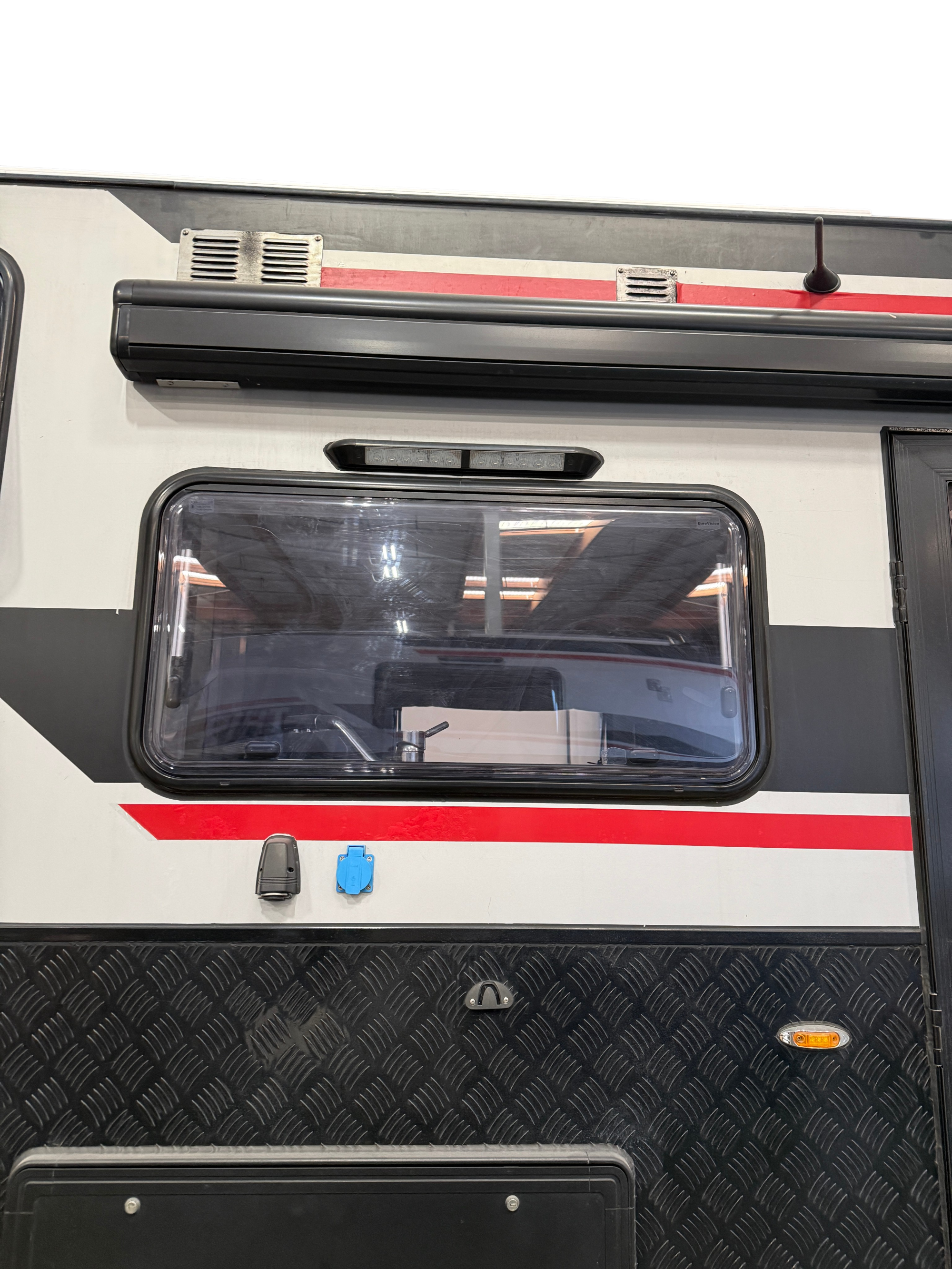 HQ15 Blackseries Window (Include Window Shade) | Passenger Side Front 2nd - 34.5×17 Inch + 2 Window Struts for Dual Pane Windows -8 Inch | 2022 Model Or Newer