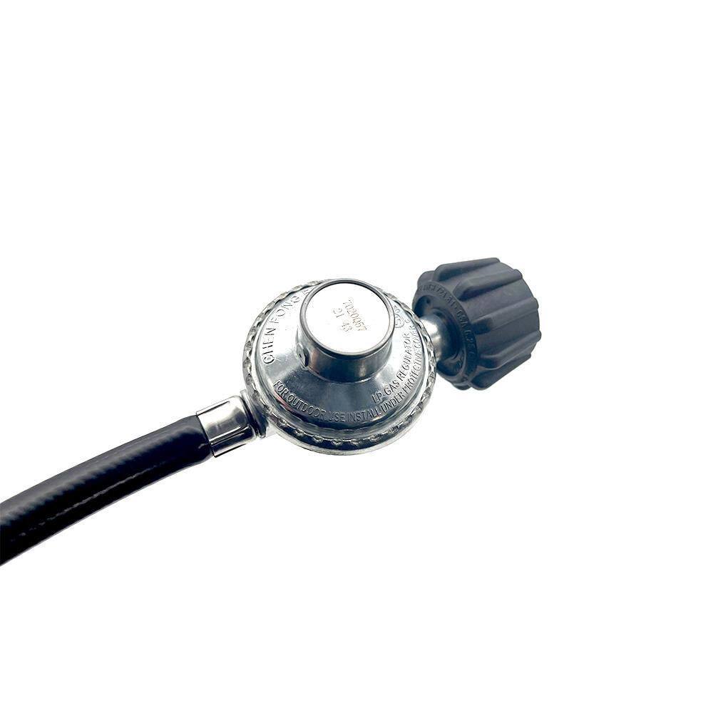 Propane hose with regulator detail