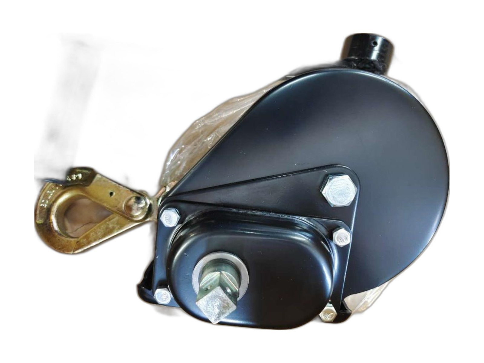 winch on white background